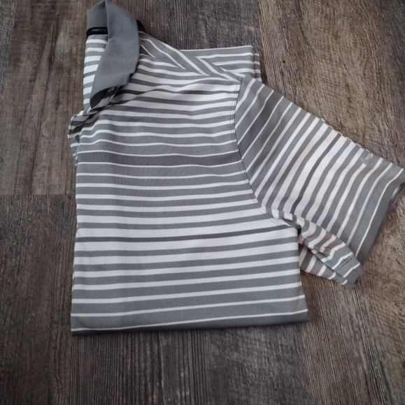 Men's L Nike Golf Polo - Picture 5 of 5